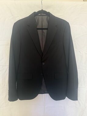 Zara Men's Black Two-Button Blazer